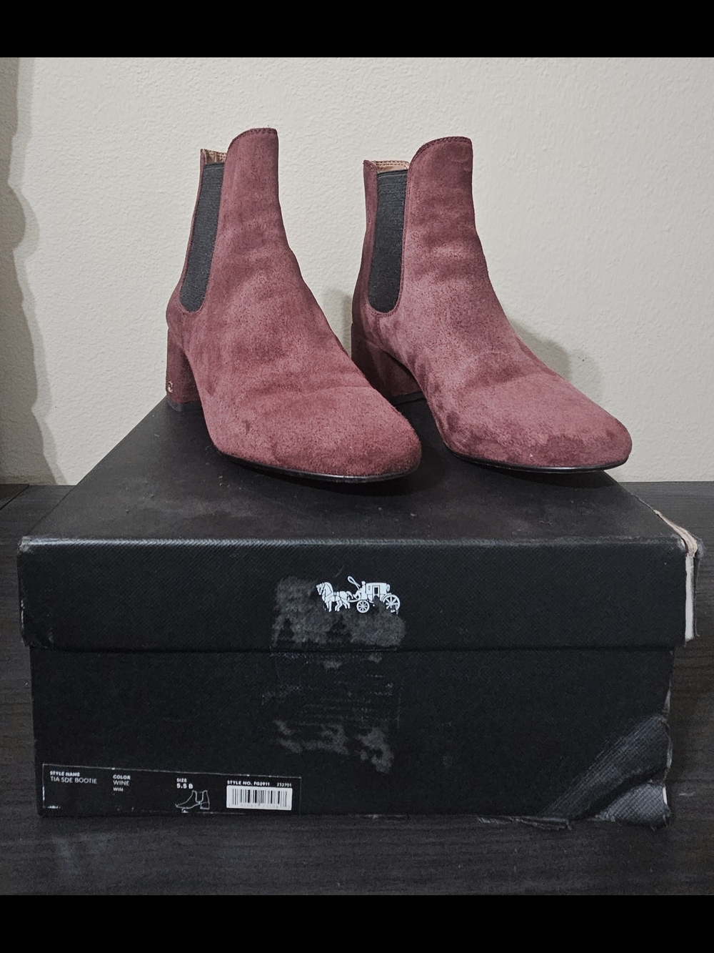 Coach Tia Suede Chelsea Booties Wine Burgundy Ankle Boots Size 5.5